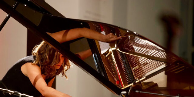 Tania Giannouli Trio: Απρόσμενοι ήχοι και συνδυασμοί σε ένα ατμοσφaιρικό live