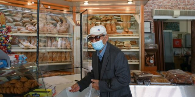 Ακρίβεια: Σε κατάσταση “πολιορκίας” το οικογενειακό πορτοφόλι