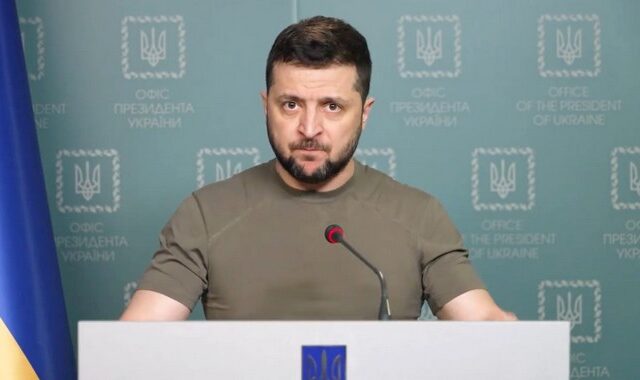 Πόλεμος στην Ουκρανία: Εκνευρισμένος ο Ζελένσκι – “Περιμένουμε τη Δύση 31 ημέρες”