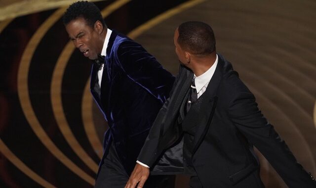 Όσκαρ 2022 – Will Smith vs Chris Rock: Το παρασκήνιο πίσω από το χαστούκι και τα αμοντάριστα πλάνα