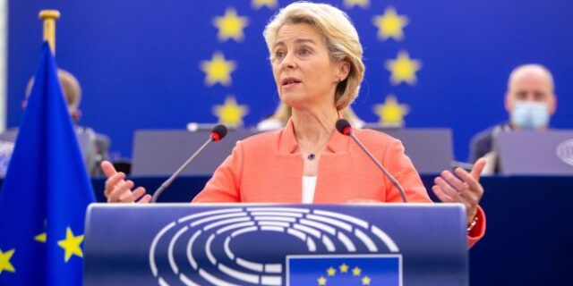 Να αναρωτηθούμε αν σχετίζεται η “προθυμία” της κυβέρνησης με την 1η δόση του Ταμείου Ανάκαμψης;