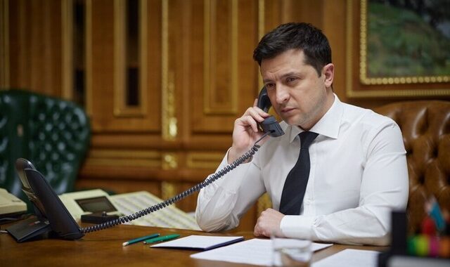 Πόλεμος στην Ουκρανία: Νέα επικοινωνία Ζελένσκι – Μπάιντεν