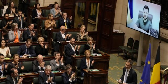 Ζελένσκι στο βελγικό κοινονοβούλιο: “Η ειρήνη έχει μεγαλύτερη αξία από τα διαμάντια”