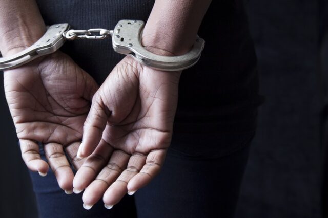 Κηφισιά: Στη φυλακή η 28χρονη οικιακή βοηθός που κατηγορείται ότι διακινούσε παιδική πορνογραφία