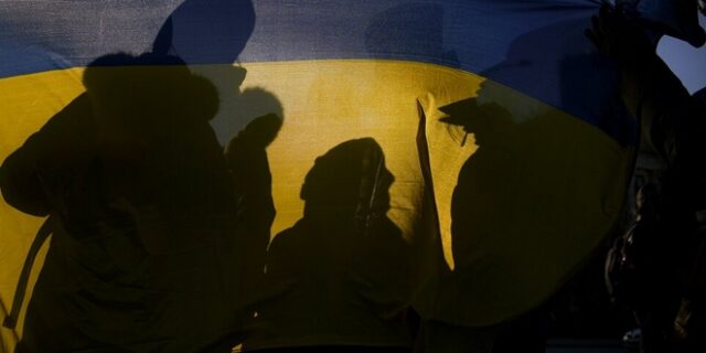 Ουκρανία: Ρώσοι άνοιξαν πυρ εναντίον διαδηλωτών στη Χερσώνα