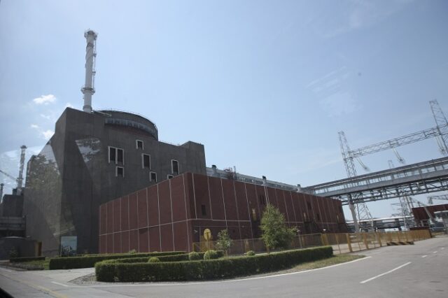 Ζαπορίζια: Η ιστορία του πυρηνικού εργοστασίου που χτύπησαν οι ρωσικές δυνάμεις
