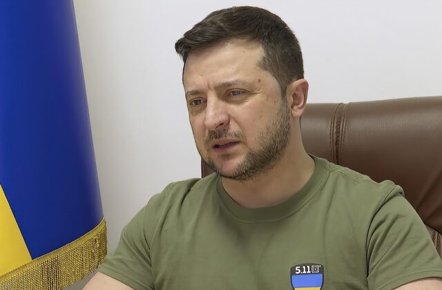 Ζελένσκι: 1.300 Ουκρανοί στρατιώτες έχουν σκοτωθεί από την έναρξη της ρωσικής εισβολής