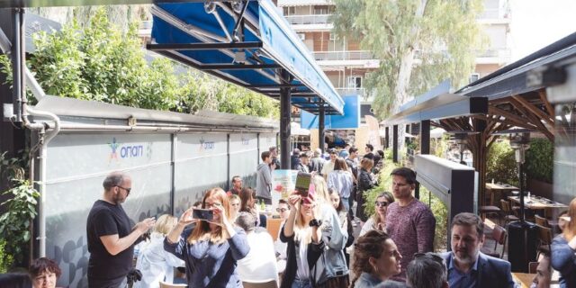 Ραντεβού με τη διασκέδαση από το ΣΚΡΑΤΣ σε κατάστημα ΟΠΑΠ στη Γλυφάδα