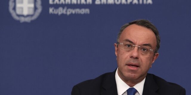 Σταϊκούρας: Θα συνεχίσουμε με λελογισμένο τρόπο τη στήριξη νοικοκυριών κι επιχειρήσεων