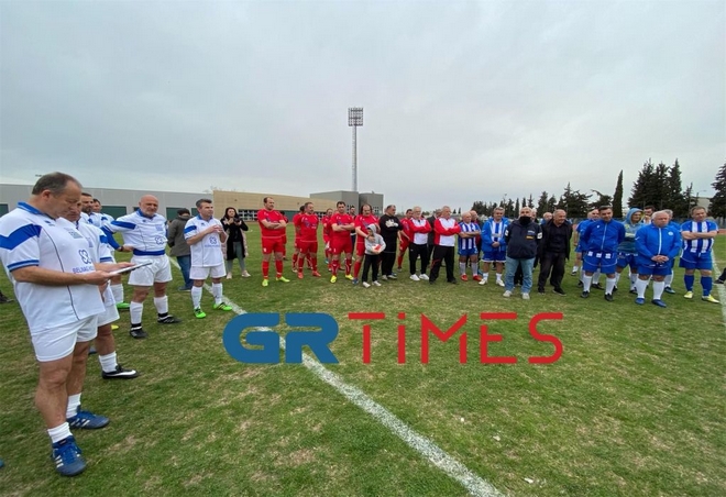 Θεσσαλονίκη: Βετεράνοι ποδοσφαιριστές τίμησαν τον 19χρονο Άλκη