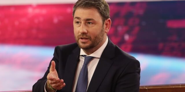 Ανδρουλάκης: “Μητσοτάκης και Τσίπρας άθροισαν νέα προβλήματα”