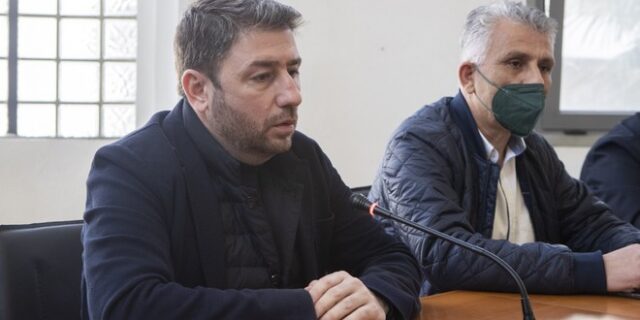 Ανδρουλάκης: “Ο πρωθυπουργός επέδειξε δημοσιονομική ανευθυνότητα”