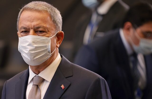 Ακάρ: “Η Ελλάδα να αφήσει τους εξοπλισμούς και να κρατήσει το χέρι της Τουρκίας”
