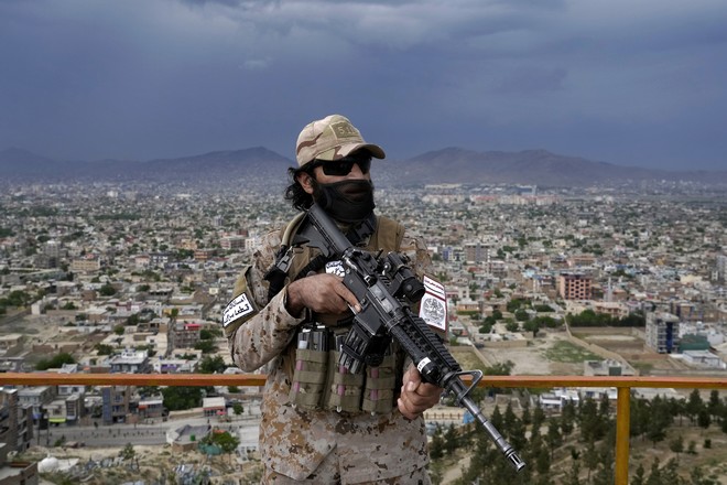 Αφγανιστάν: Οι Ταλιμπάν διαπραγματεύονται με τις ΗΠΑ το ξεπάγωμα κεφαλαίων