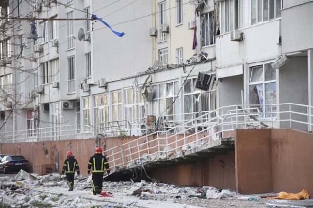 Ουκρανία: Άμαχοι στο έλεος των ρωσικών επιθέσεων – Εφορμούν εναντίον του Αζοφστάλ οι δυνάμεις