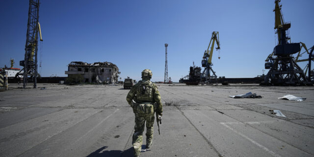 Ουκρανία: Η κινηματογραφική απομάκρυνση Ελλήνων ναυτικών από την εμπόλεμη ζώνη