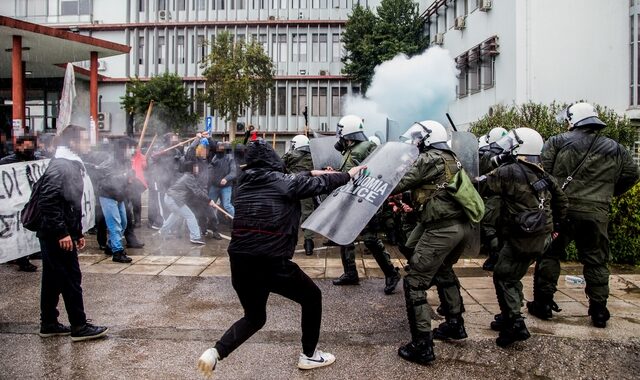 Θεσσαλονίκη: Επεισόδια στο ΑΠΘ και χρήση χημικών από τα ΜΑΤ