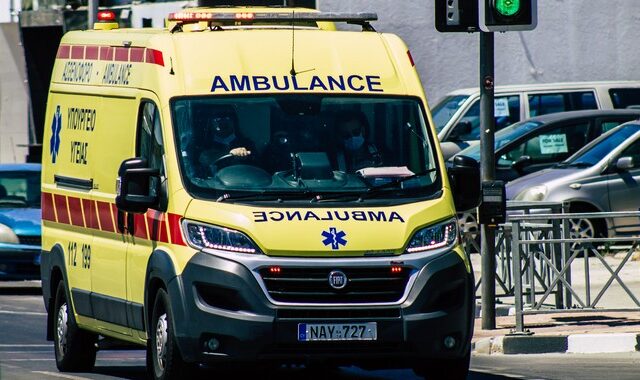 Θανατηφόρο τροχαίο στην Πτολεμαΐδα – Οδηγός παρέσυρε και σκότωσε ποδηλάτη