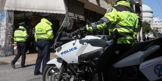 Αχαΐα: Εντοπίστηκαν “γιάφκες” με όπλα – Συνελήφθη πρώην αρχηγός εγκληματικής οργάνωσης