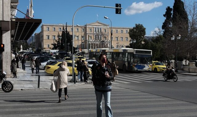 Κορονοϊός: 2.489 νέα κρούσματα σήμερα στην Αττική