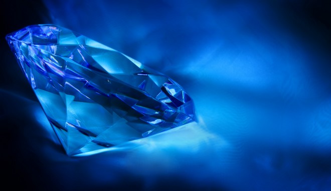 Το μεγαλύτερο μπλε διαμάντι που έχει βγει σε δημοπρασία  – “Ζαλίζει” το ποσό