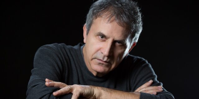 Ξέσπασμα Νταλάρα σε δημοσιογράφους: “Είναι ντροπή και γελοίο αυτό που κάνετε”