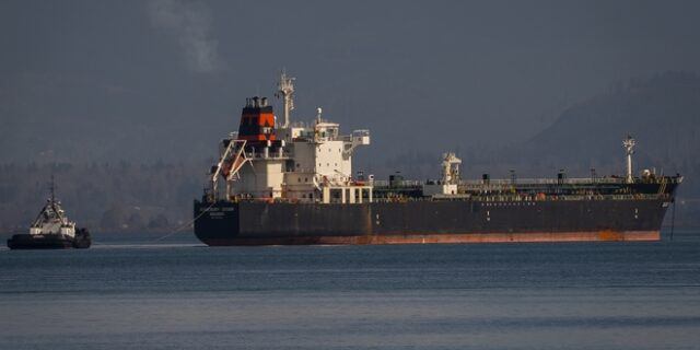 Αποδεσμεύτηκε το ρωσικό δεξαμενόπλοιο Pegas που παρέμενε ακινητοποιημένο στην Κάρυστο