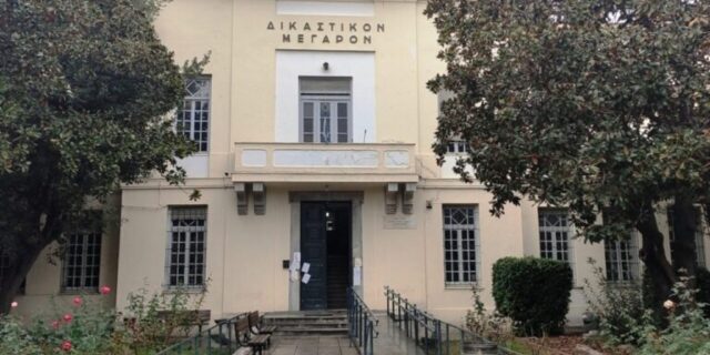 Βόλος: Επιτέθηκε σε μάνα και γιο με μπουλονόκλειδο αυτοκινήτου