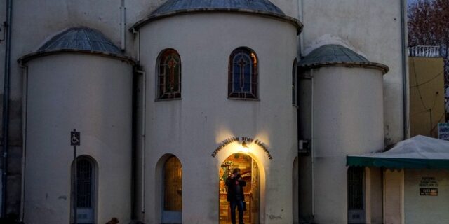 Εορτολόγιο: Ποιοι γιορτάζουν την Τετάρτη 27 Απριλίου