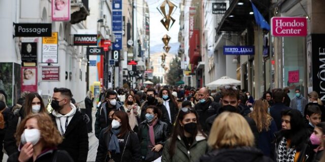 Κορκίδης για ενδιάμεσες εκπτώσεις: “Ευκαιρία για φθηνές αγορές”