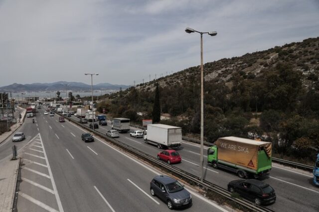 Εθνική Αθηνών-Κορίνθου: Αποκαταστάθηκε η κυκλοφορία μετά  το τροχαίο στην Κινέτα
