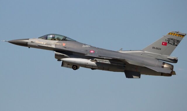 Υπερπτήση τουρκικών F-16 πάνω από Καστελόριζο και Ρω