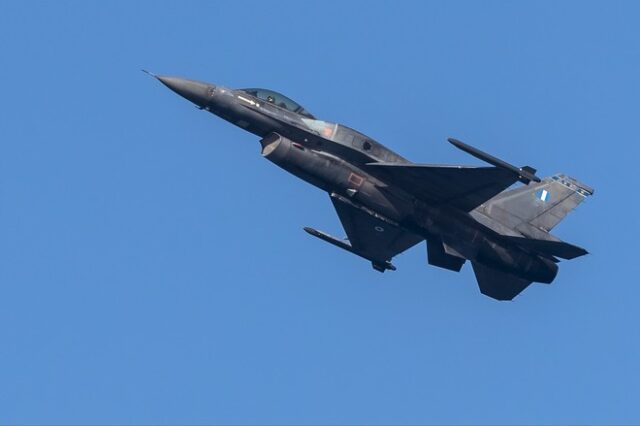 “Μπαράζ” υπερπτήσεων τουρκικών F-16 πάνω από το Αιγαίο