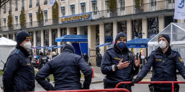 Γερμανία: Συναγερμός για άτομο σε κατάσταση αμόκ σε κέντρο εργασίας