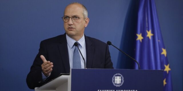 Οικονόμου: Σε ευρώ πληρώναμε, σε ευρώ θα πληρώνουμε τη Ρωσία – Μέσα στον Μάιο νέα μέτρα για το ρεύμα