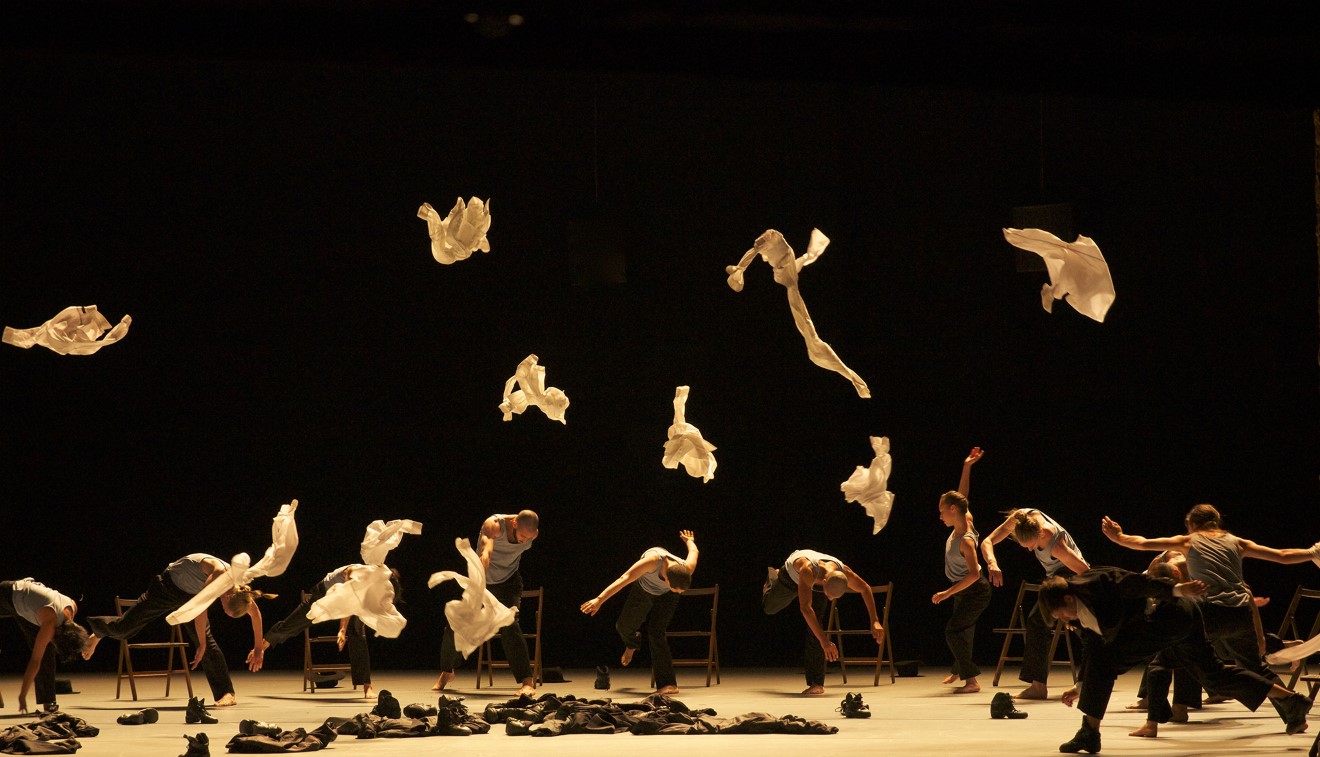 3 Rooms: Ο Κωνσταντίνος Ρήγος ανοίγει δημιουργικό διάλογο με δύο εμβληματικές μορφές του χορού