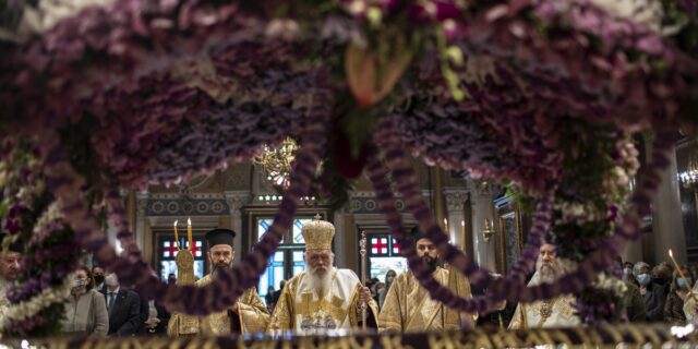 Η λίστα με τις αμαρτίες – Δες αν μπορείς να λάβεις Θεία Κοινωνία