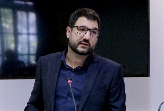 Ηλιόπουλος: “Ο κ. Μητσοτάκης συντονίζει τη λεηλασία κατά των Ελλήνων πολιτών”