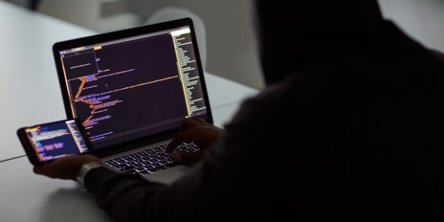 Χαλκιδική: Θα “αγόραζαν” κουφώματα και της έκλεψαν 9.200 ευρώ