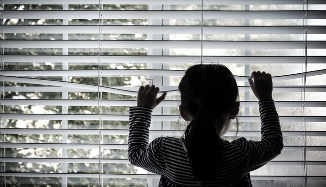 Νέα Σμύρνη: Προφυλακιστέος ο πατέρας που κατηγορείται ότι βίαζε τη 10χρονη κόρη του
