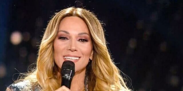 Έλλη Κοκκίνου: Ξεσήκωσε τους τηλεθεατές στο “Σπίτι με το MEGA” – Από την “Κοσμοθεωρία” στο “Σάλα σάλα”