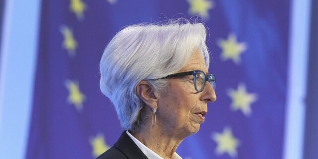 Λαγκάρντ: Πιθανή αύξηση των επιτοκίων το καλοκαίρι