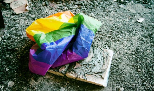 Ρωσία: ΛΟΑΤΚΙ+ ακτιβιστές χαρακτηρίστηκαν “ξένοι πράκτορες” και εγκατέλειψαν τη χώρα