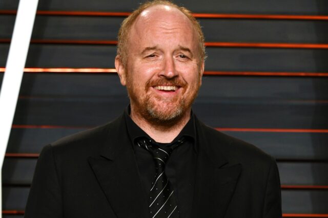 Louis C.K.: Grammy για την κωμωδία που παραδεχόταν τις παρενοχλήσεις – Έντονες αντιδράσεις