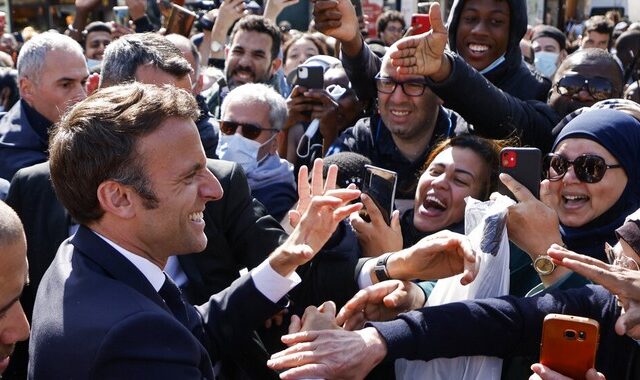 Γαλλία: Νικητής των εκλογών με 57% ο Μακρόν σύμφωνα με δημοσκόπηση