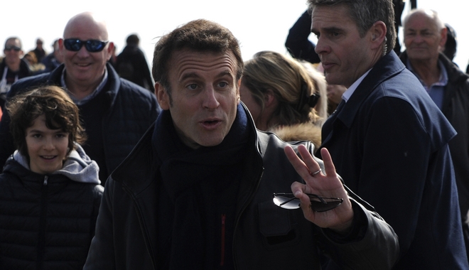 Εκλογές στη Γαλλία – exit polls: Προβάδισμα Μακρόν, στον δεύτερο γύρο με Λεπέν