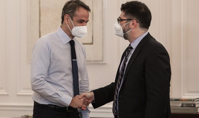 Μητσοτάκης σε πρόξενο Μαριούπολης: Να δούμε πώς μπορεί η Ελλάδα να συνεισφέρει στην ανοικοδόμηση