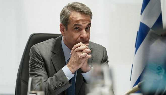 Γιατί ο Μητσοτάκης απορρίπτει το δίλημμα “αριστερά ή δεξιά”