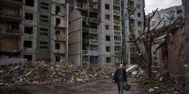 Ουκρανία: Εντείνονται οι συγκρούσεις στα ανατολικά – Απορρίφθηκε η πασχαλινή εκεχειρία