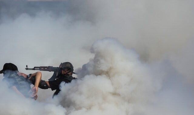 Ιερουσαλήμ: Αιματηρές συγκρούσεις μεταξύ Παλαιστινίων και ισραηλινής αστυνομίας